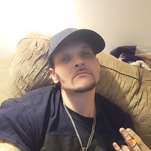 Meet your Posher, Travis